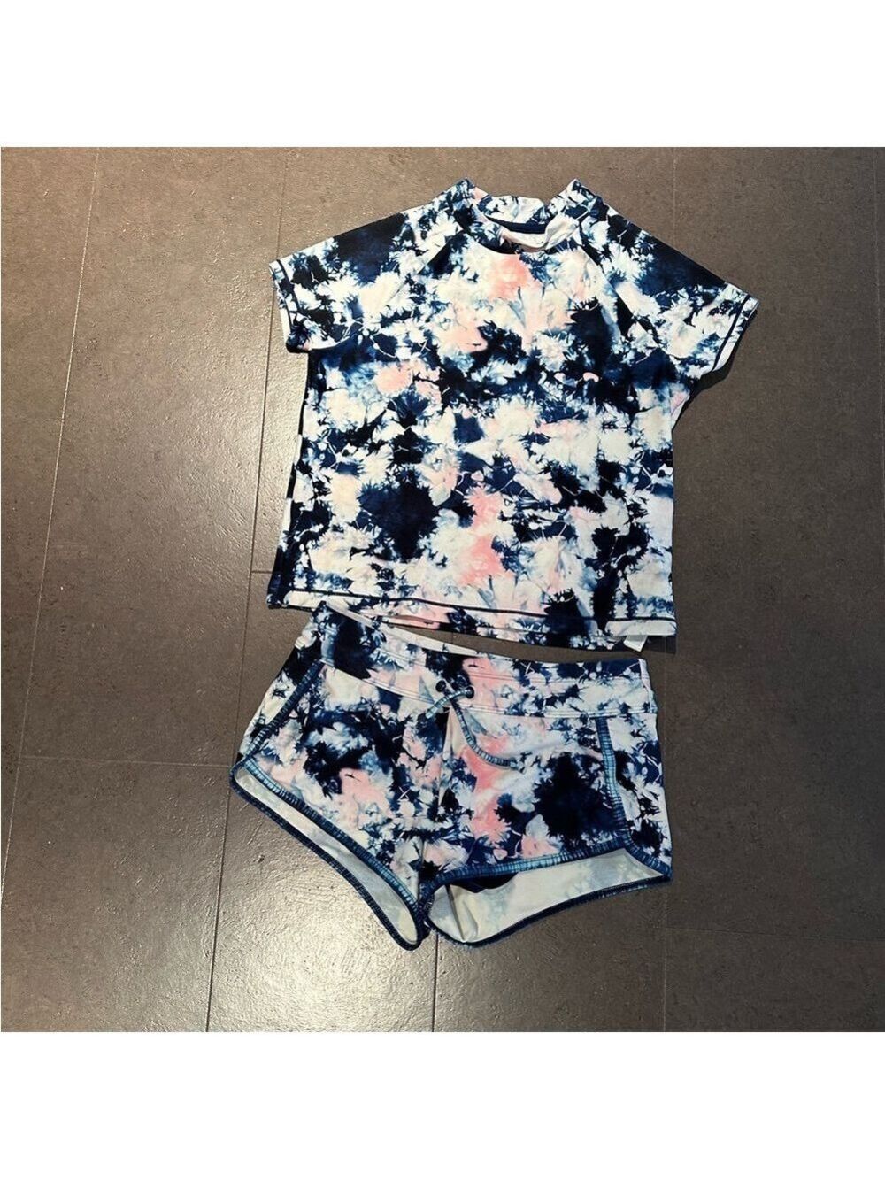 Athleta girl swim shorts/top size 8/10